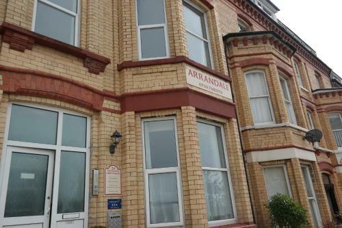 Arrandale Apartments