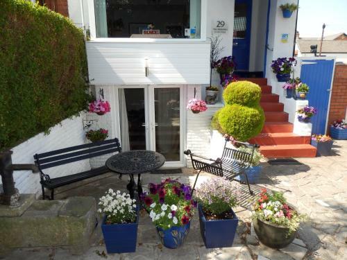 Bed & Breakfast The Monarch Hotel