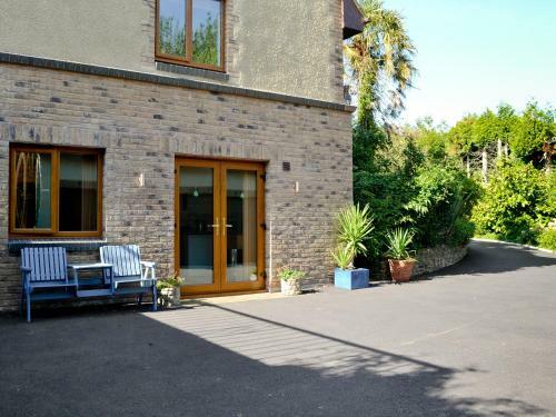 Middlecombe Holiday Apartments