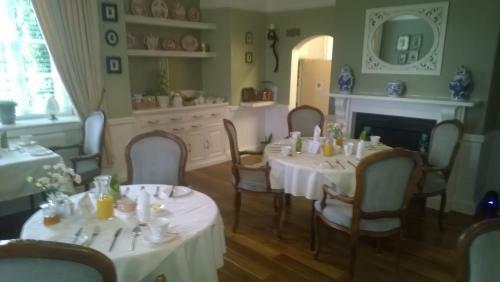 Alcombe House Hotel
