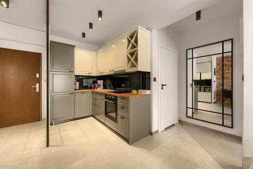 Impero Apartment Elite -pozna? Parking