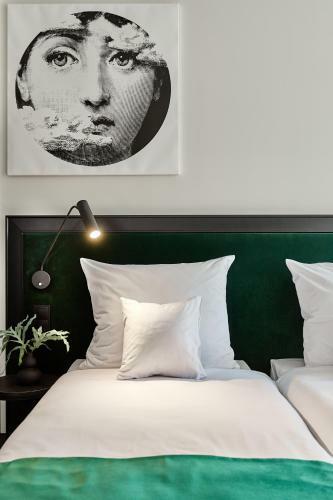 Hotel Liberte 33 Bw Premier Collection