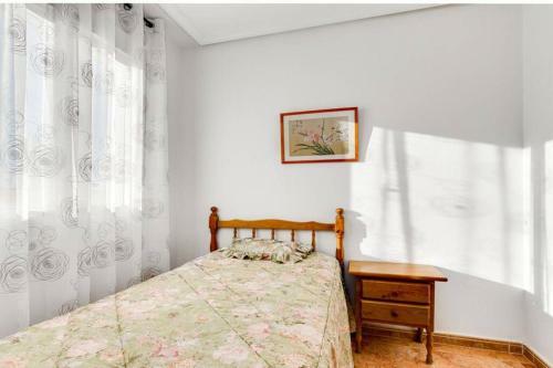 Apartment Ramon Gallud 204
