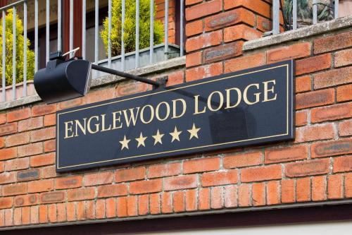 Hostal Englewood Lodge