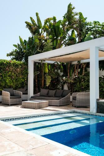 Villa Casa Paloma With Heated Pool In El Roque