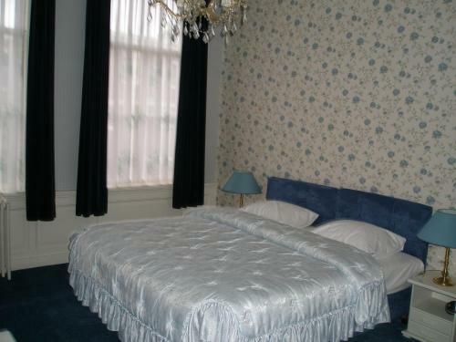 Hotel Excelsior