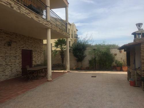 Casa Peseta, Casa Rural