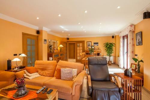 Casa Peseta, Casa Rural