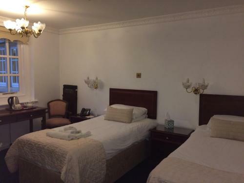 Santo's Higham Farm Hotel