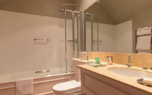 The Airds Hotel And Restaurant