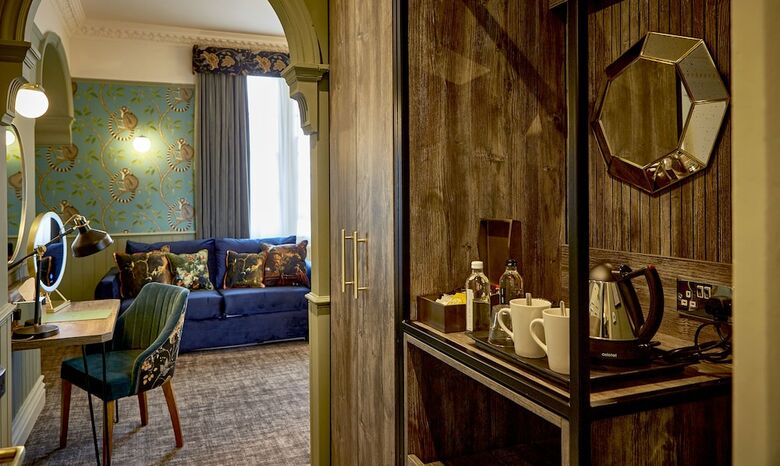Alderley Edge Hotel