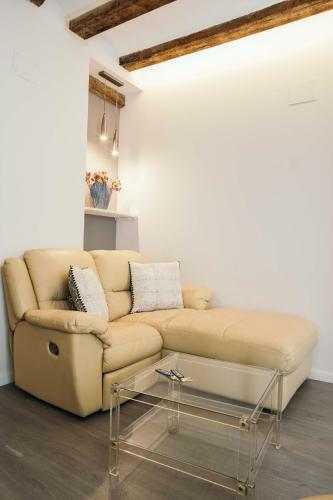 Apartamento Cathedral Modern 2br, 1ba, Wifi, Ac, Balcony