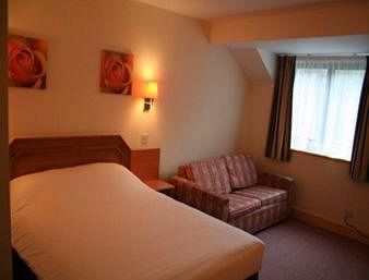 Hotel Days Inn Sevenoaks (clackett Lane)