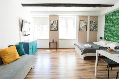 Apartamento Old Town Studio (b)