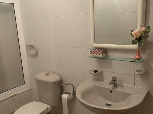 Room In Guest Room - Hostal Restaurante Seoane
