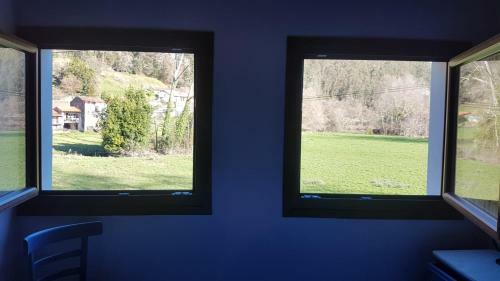 Casita Junto Al R�o Deva