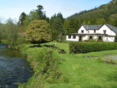 Dolbrodmaeth Riverside Hotel