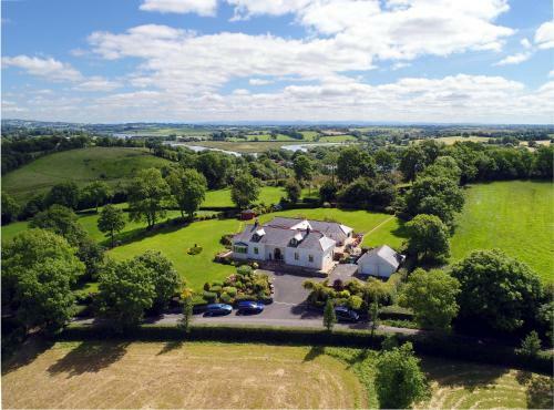 Bed & Breakfast Willowbank House