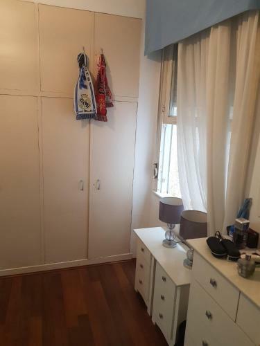 Apartamento Piso Centro Ciudad, Garaje, Para 6 Huespedes