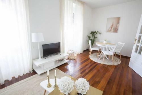 Preciosa Casa Boutique Con Jard�n Y Barbacoa