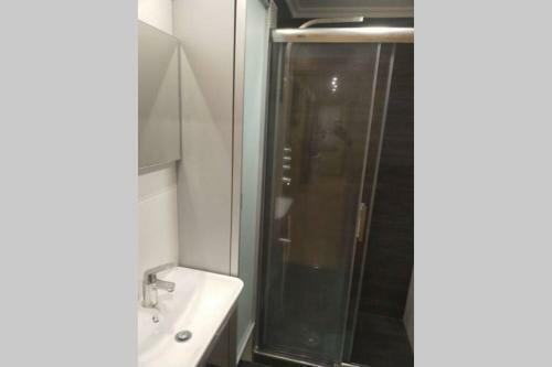 Apartamento Piso de Lujo Con Todas Las Comodidades!