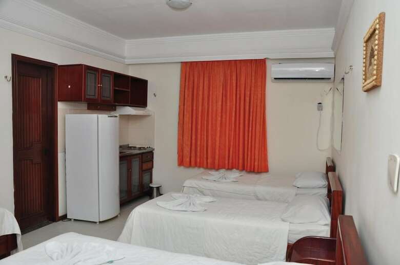 Machados Plaza Hotel