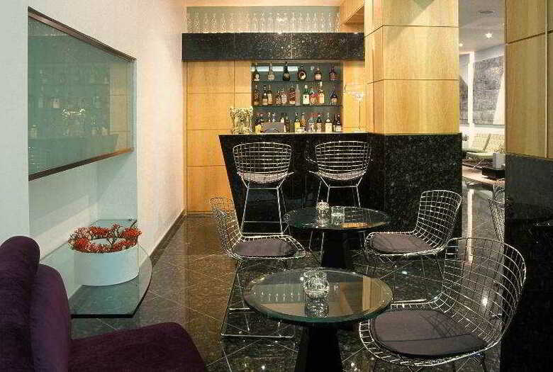 Orla Copacabana Hotel