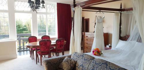 Hotel De Rougemont Manor