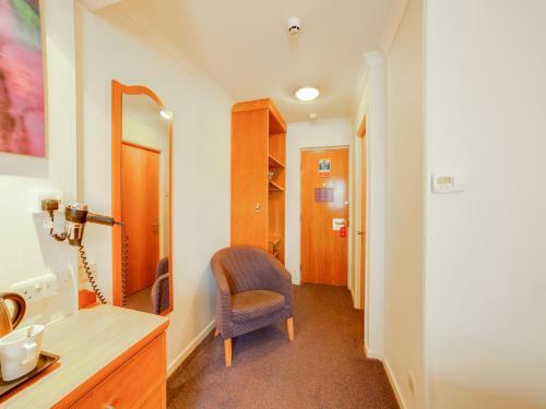 Oyo Lakeside Haydock Hotel, St Helens