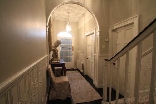 Willoughby Place