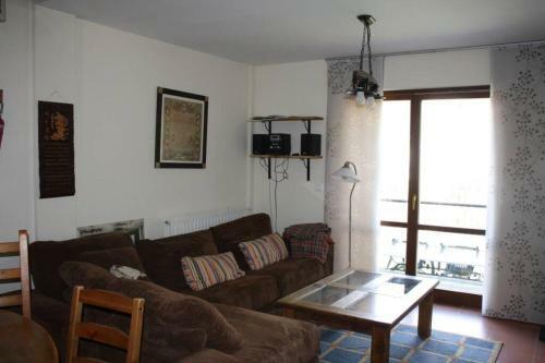 Apartamento D�plex Con Jard�n En Pirineos, Totalmente Equipado