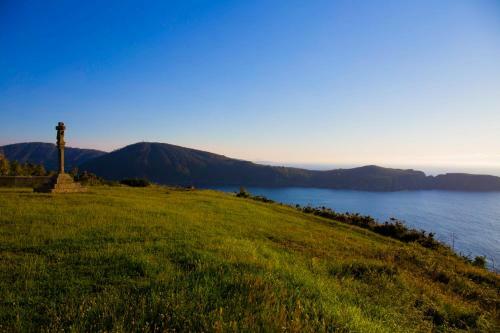 Beachfront Surf & Holiday House, Up To 12 Persons