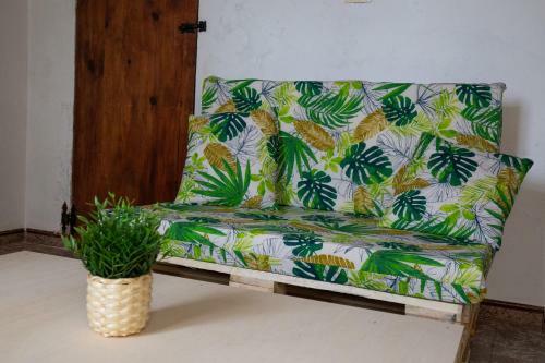 Beachfront Surf & Holiday House, Up To 12 Persons