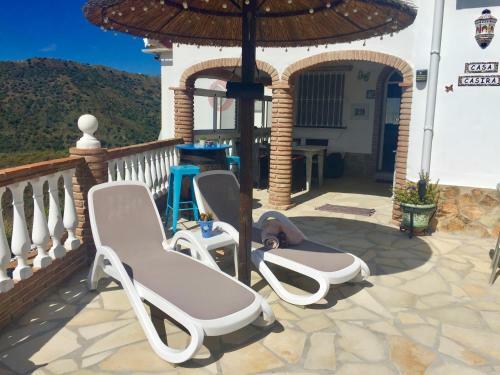 Casira, Ruime Villa & 2 Studio's - 8 Personen