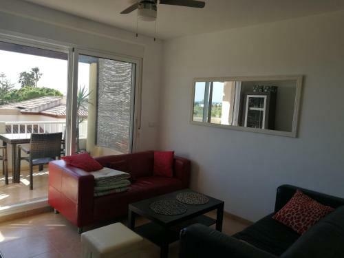 Apartamento Con Piscina Y Terraza Con Vista Al Mar