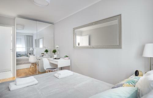 Oomph Warsaw Downtown Apartments
