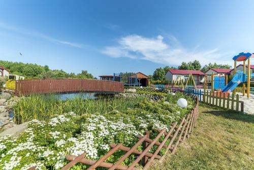 Lodge Szmaragdowe Morze