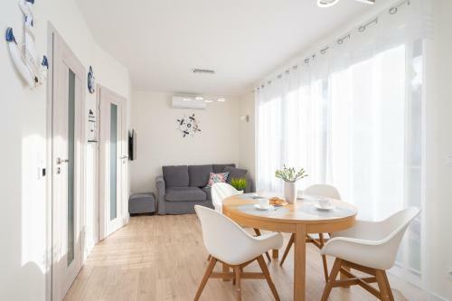Apartament Stacja W?adek