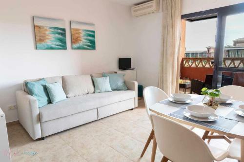 Apartamento Junto A La Playa Con Piscina Y Parking
