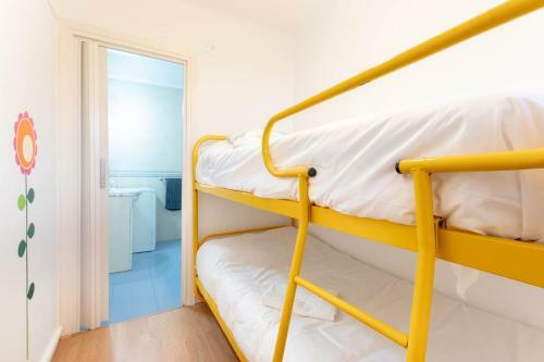 Beach II Apartment By Aston Rentals