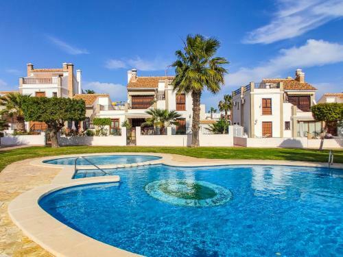 Villamartin 2 Bed 2 Bath Holiday Apartment