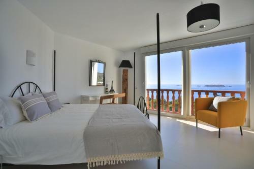 Villa C'an Petra, Carrer Club Robinson