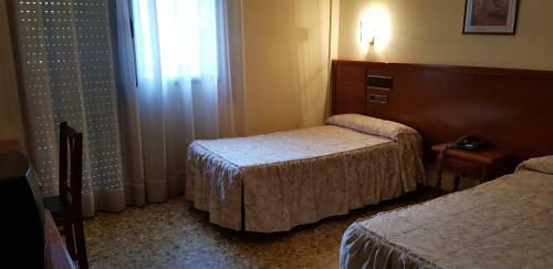 Hotel Reina Isabel