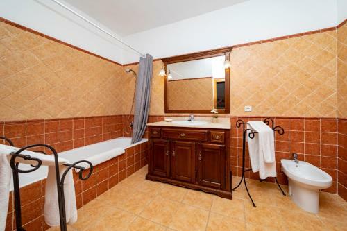 Villa In Ibiza Town, Sleeps 1214 - Can Monte