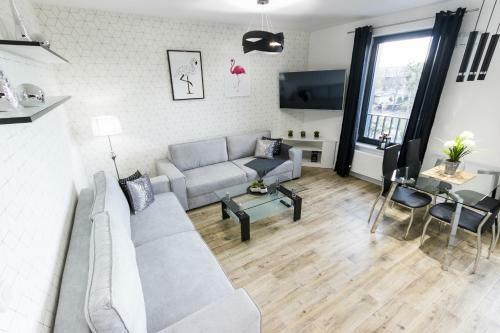 New Big Apartment- Old Town - 3 Rooms - Parking - Viewpoint