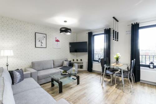 New Big Apartment- Old Town - 3 Rooms - Parking - Viewpoint
