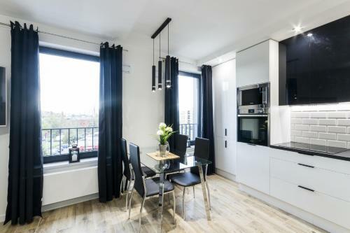 New Big Apartment- Old Town - 3 Rooms - Parking - Viewpoint