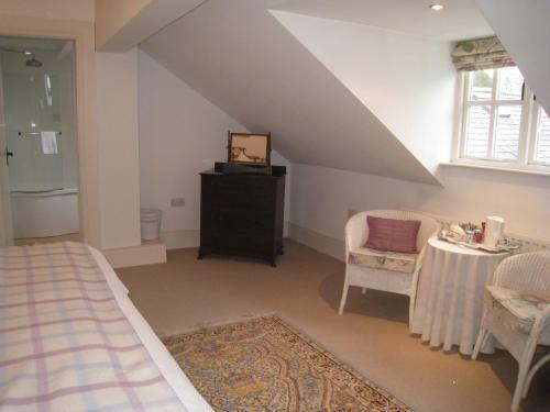 Shola Coach House B&B