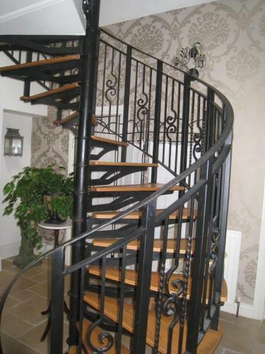 Shola Coach House B&B