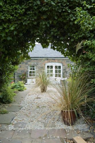 Shola Coach House B&B